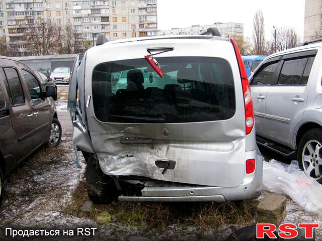 Серый Рено Кенгу, объемом двигателя 1.6 л и пробегом 221 тыс. км за 2000 $, фото 1 на Automoto.ua