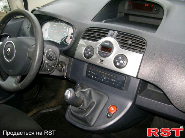 Серый Рено Кенгу, объемом двигателя 1.6 л и пробегом 221 тыс. км за 2000 $, фото 11 на Automoto.ua