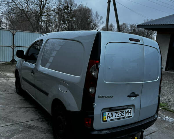 Серый Рено Кенгу, объемом двигателя 1.5 л и пробегом 270 тыс. км за 4300 $, фото 2 на Automoto.ua