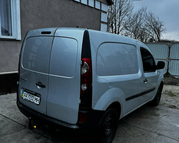 Серый Рено Кенгу, объемом двигателя 1.5 л и пробегом 270 тыс. км за 4300 $, фото 3 на Automoto.ua