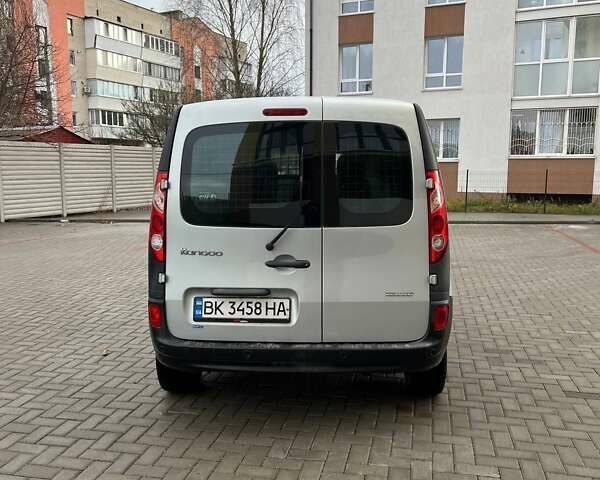 Серый Рено Кенгу, объемом двигателя 1.5 л и пробегом 305 тыс. км за 6200 $, фото 5 на Automoto.ua