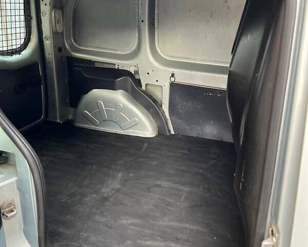 Серый Рено Кенгу, объемом двигателя 1.5 л и пробегом 305 тыс. км за 6200 $, фото 19 на Automoto.ua