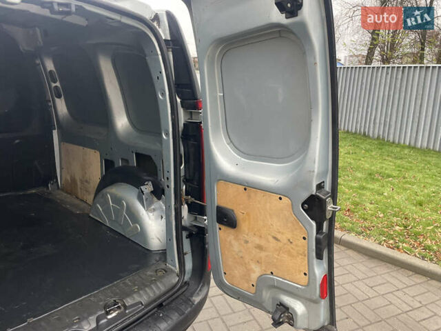 Серый Рено Кенгу, объемом двигателя 1.46 л и пробегом 270 тыс. км за 4600 $, фото 14 на Automoto.ua