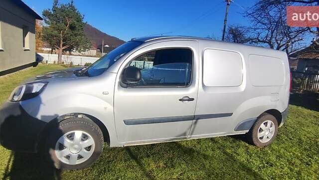 Серый Рено Кенгу, объемом двигателя 0 л и пробегом 39 тыс. км за 5300 $, фото 6 на Automoto.ua