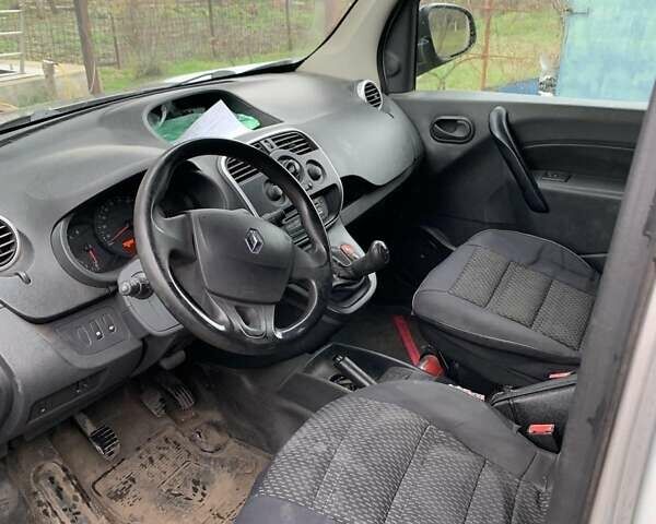 Сірий Рено Кєнгу, об'ємом двигуна 1.46 л та пробігом 260 тис. км за 6900 $, фото 5 на Automoto.ua