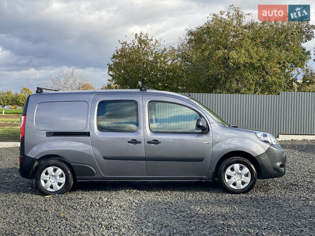 Серый Рено Кенгу, объемом двигателя 0 л и пробегом 91 тыс. км за 12200 $, фото 51 на Automoto.ua