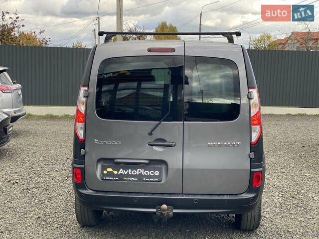 Серый Рено Кенгу, объемом двигателя 0 л и пробегом 91 тыс. км за 12200 $, фото 4 на Automoto.ua