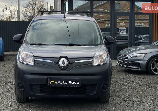 Серый Рено Кенгу, объемом двигателя 0 л и пробегом 91 тыс. км за 12200 $, фото 8 на Automoto.ua