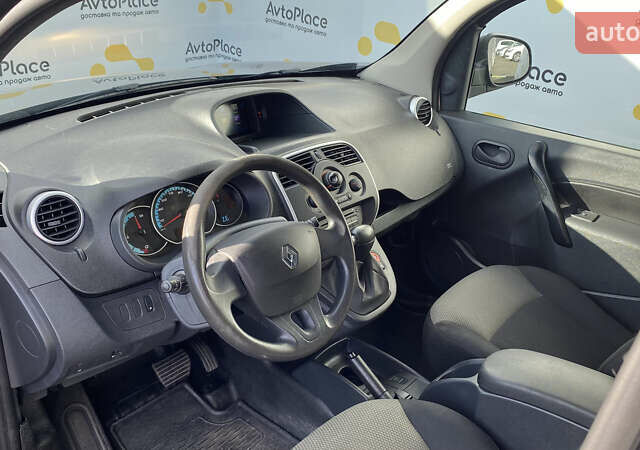 Серый Рено Кенгу, объемом двигателя 0 л и пробегом 91 тыс. км за 12200 $, фото 41 на Automoto.ua