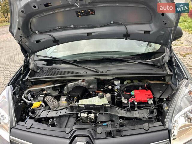 Рено Кєнгу 2022 у Дубно на Automoto.ua Сірий Рено Кєнгу, об'ємом двигуна 0 л та пробігом 65 тис. км за 12900 $, фото 35 на Automoto.ua