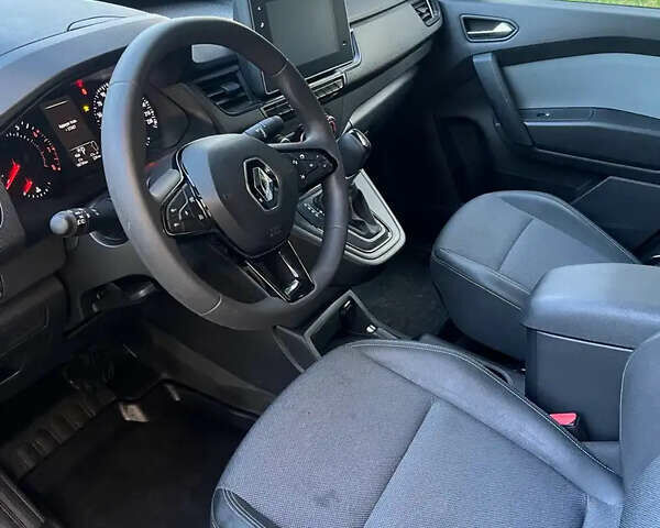 Серый Рено Кенгу, объемом двигателя 1.3 л и пробегом 16 тыс. км за 26482 $, фото 6 на Automoto.ua