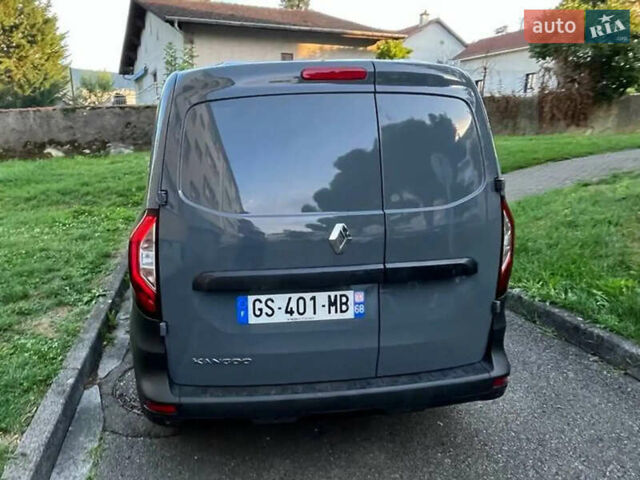 Серый Рено Кенгу, объемом двигателя 1.3 л и пробегом 16 тыс. км за 26482 $, фото 10 на Automoto.ua