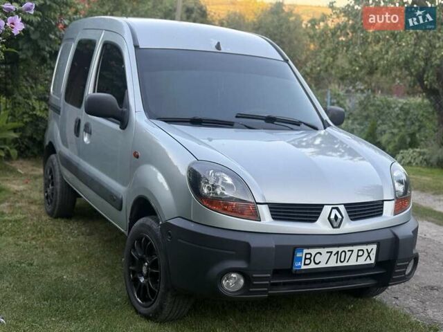 Серый Рено Кенгу, объемом двигателя 1.87 л и пробегом 330 тыс. км за 5500 $, фото 1 на Automoto.ua