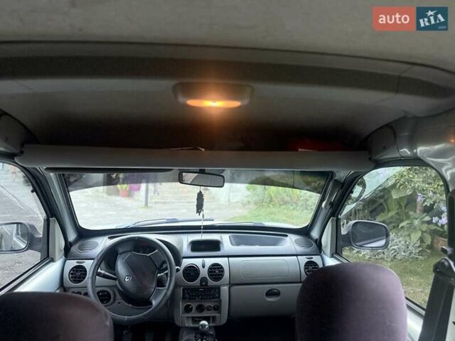 Серый Рено Кенгу, объемом двигателя 1.87 л и пробегом 330 тыс. км за 5500 $, фото 14 на Automoto.ua