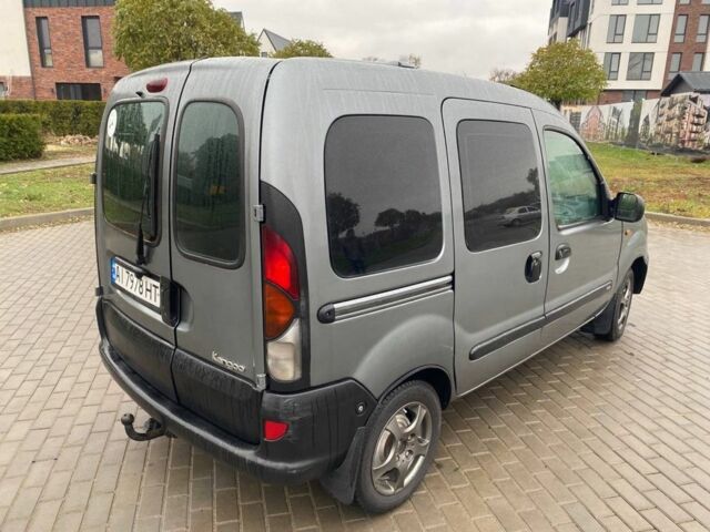 Серый Рено Кенгу, объемом двигателя 1.9 л и пробегом 100 тыс. км за 2850 $, фото 3 на Automoto.ua