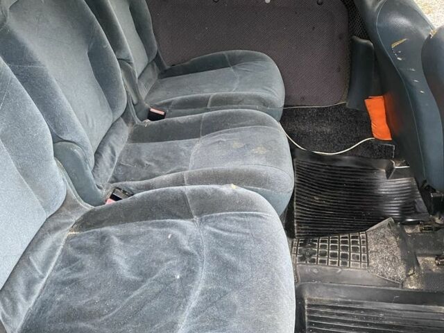 Серый Рено Кенгу, объемом двигателя 1.9 л и пробегом 400 тыс. км за 1650 $, фото 4 на Automoto.ua