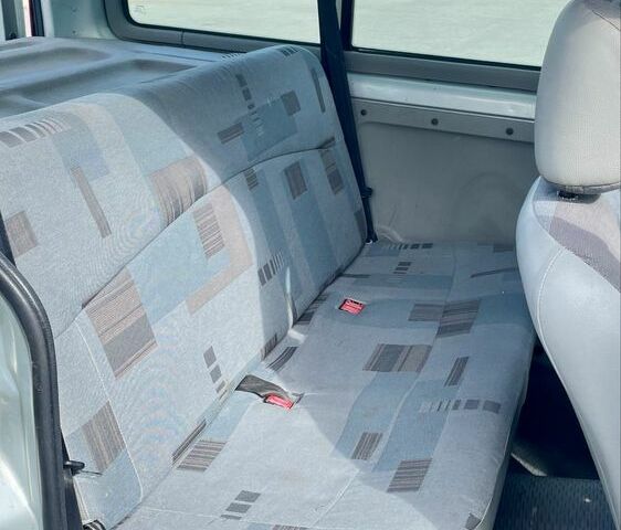 Сірий Рено Кєнгу, об'ємом двигуна 1.4 л та пробігом 250 тис. км за 5000 $, фото 3 на Automoto.ua