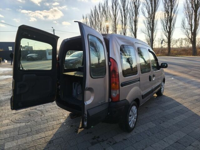 Серый Рено Кенгу, объемом двигателя 1.5 л и пробегом 260 тыс. км за 3900 $, фото 9 на Automoto.ua