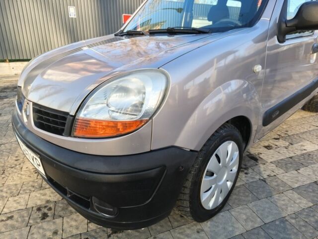 Серый Рено Кенгу, объемом двигателя 1.5 л и пробегом 260 тыс. км за 3900 $, фото 19 на Automoto.ua