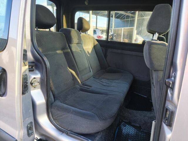 Серый Рено Кенгу, объемом двигателя 1.5 л и пробегом 260 тыс. км за 3900 $, фото 11 на Automoto.ua