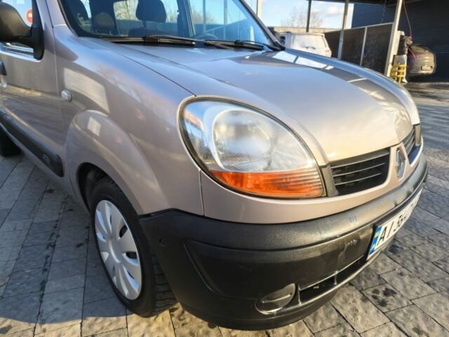 Серый Рено Кенгу, объемом двигателя 1.5 л и пробегом 260 тыс. км за 3900 $, фото 17 на Automoto.ua