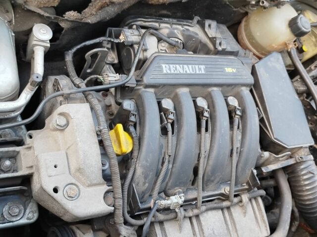 Сірий Рено Кєнгу, об'ємом двигуна 1.6 л та пробігом 245 тис. км за 5200 $, фото 6 на Automoto.ua