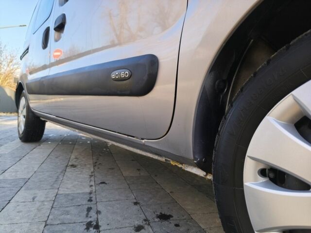 Серый Рено Кенгу, объемом двигателя 1.5 л и пробегом 260 тыс. км за 3900 $, фото 16 на Automoto.ua