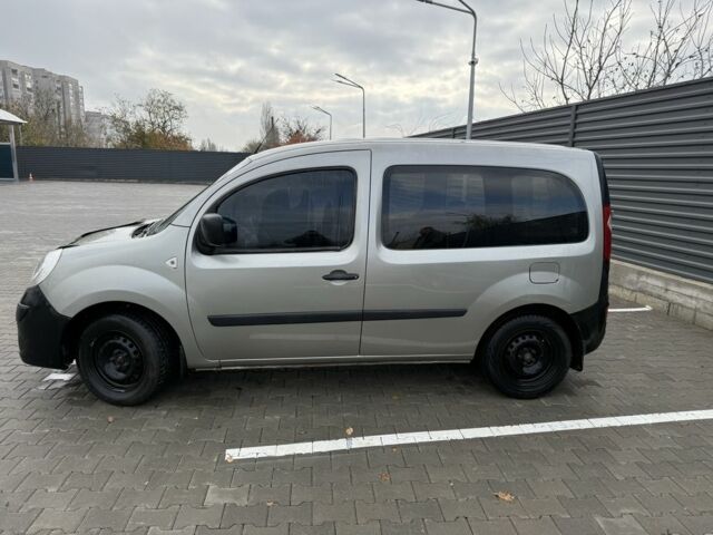 Серый Рено Кенгу, объемом двигателя 1.5 л и пробегом 220 тыс. км за 5999 $, фото 7 на Automoto.ua