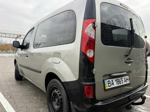 Серый Рено Кенгу, объемом двигателя 1.5 л и пробегом 220 тыс. км за 5999 $, фото 9 на Automoto.ua