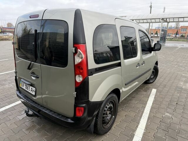 Серый Рено Кенгу, объемом двигателя 1.5 л и пробегом 220 тыс. км за 5999 $, фото 4 на Automoto.ua