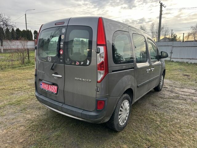 Серый Рено Кенгу, объемом двигателя 1.5 л и пробегом 214 тыс. км за 9900 $, фото 4 на Automoto.ua