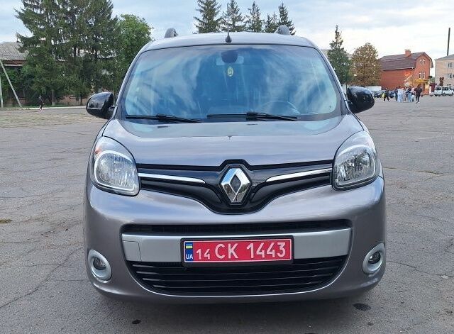 Сірий Рено Кєнгу, об'ємом двигуна 0 л та пробігом 154 тис. км за 12500 $, фото 1 на Automoto.ua
