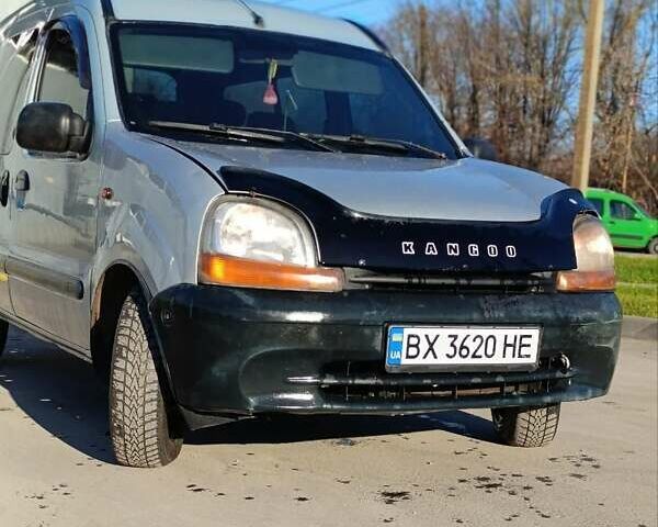 Серый Рено Кенгу, объемом двигателя 1.9 л и пробегом 300 тыс. км за 2500 $, фото 2 на Automoto.ua