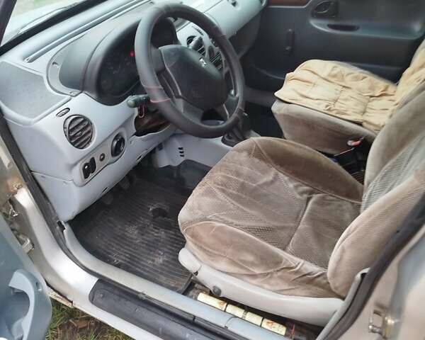 Сірий Рено Кєнгу, об'ємом двигуна 1.9 л та пробігом 500 тис. км за 2200 $, фото 6 на Automoto.ua