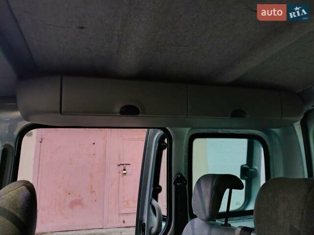 Серый Рено Кенгу, объемом двигателя 1.5 л и пробегом 246 тыс. км за 3350 $, фото 32 на Automoto.ua