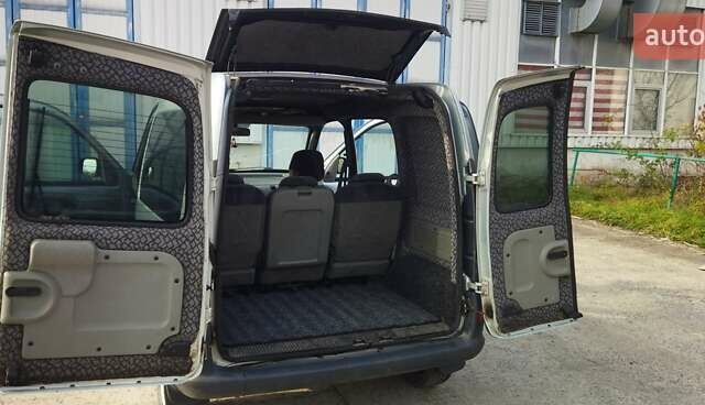 Серый Рено Кенгу, объемом двигателя 1.15 л и пробегом 197 тыс. км за 3000 $, фото 10 на Automoto.ua