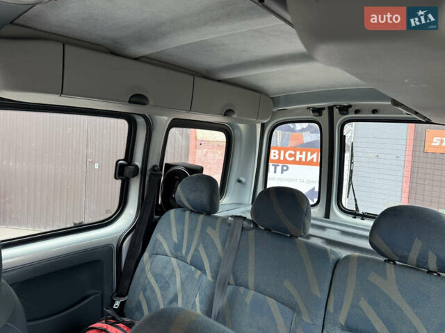 Серый Рено Кенгу, объемом двигателя 1.4 л и пробегом 218 тыс. км за 4200 $, фото 13 на Automoto.ua