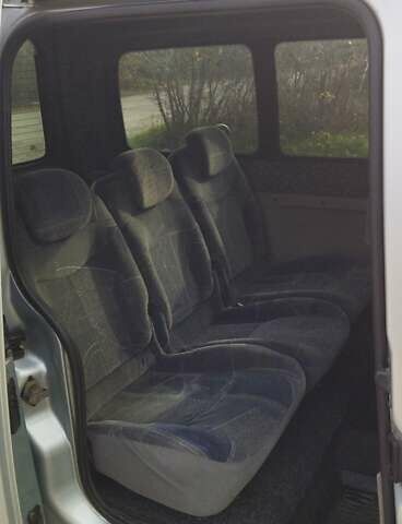 Серый Рено Кенгу, объемом двигателя 1.15 л и пробегом 197 тыс. км за 3000 $, фото 2 на Automoto.ua