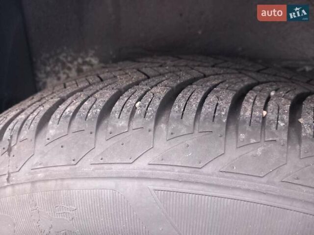 Серый Рено Кенгу, объемом двигателя 1.2 л и пробегом 207 тыс. км за 4700 $, фото 84 на Automoto.ua