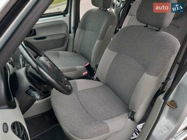 Серый Рено Кенгу, объемом двигателя 1.2 л и пробегом 207 тыс. км за 4700 $, фото 40 на Automoto.ua