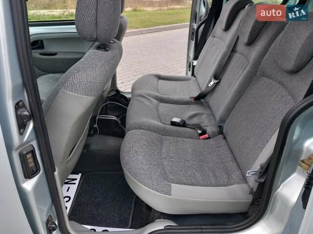 Серый Рено Кенгу, объемом двигателя 1.2 л и пробегом 207 тыс. км за 4700 $, фото 26 на Automoto.ua