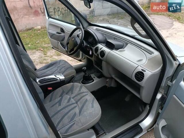 Серый Рено Кенгу, объемом двигателя 1.5 л и пробегом 246 тыс. км за 3350 $, фото 20 на Automoto.ua
