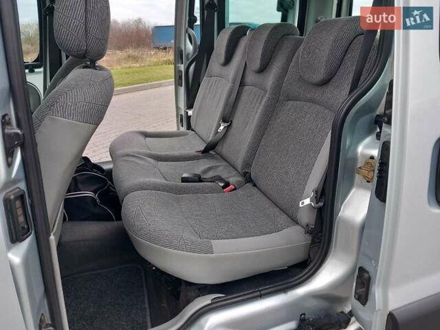 Серый Рено Кенгу, объемом двигателя 1.2 л и пробегом 207 тыс. км за 4700 $, фото 27 на Automoto.ua