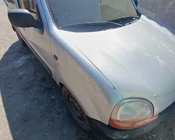 Сірий Рено Кєнгу, об'ємом двигуна 1.9 л та пробігом 320 тис. км за 2600 $, фото 3 на Automoto.ua