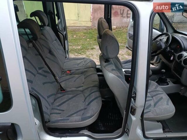 Серый Рено Кенгу, объемом двигателя 1.5 л и пробегом 246 тыс. км за 3350 $, фото 26 на Automoto.ua