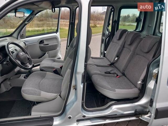 Серый Рено Кенгу, объемом двигателя 1.2 л и пробегом 207 тыс. км за 4700 $, фото 55 на Automoto.ua