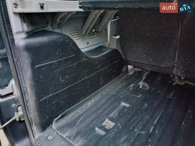 Серый Рено Кенгу, объемом двигателя 1.5 л и пробегом 246 тыс. км за 3350 $, фото 37 на Automoto.ua