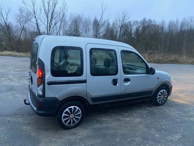 Серый Рено Кенгу, объемом двигателя 1.5 л и пробегом 250 тыс. км за 1900 $, фото 4 на Automoto.ua