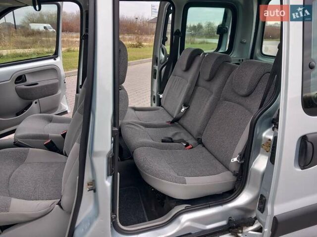 Серый Рено Кенгу, объемом двигателя 1.2 л и пробегом 207 тыс. км за 4700 $, фото 53 на Automoto.ua