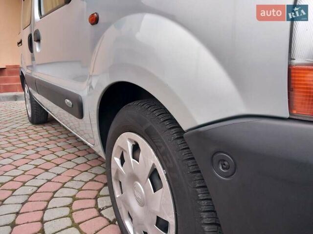 Серый Рено Кенгу, объемом двигателя 1.2 л и пробегом 207 тыс. км за 4700 $, фото 107 на Automoto.ua